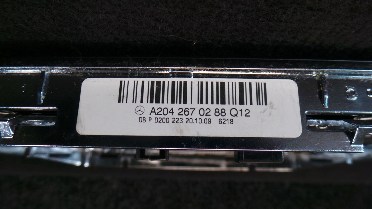 D9-60 * Mercedes-Benz W204 C-Klasse Wahlhebel Blende Silber 