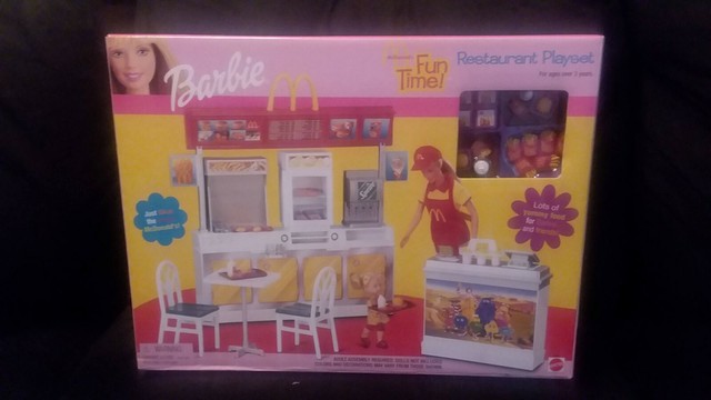 barbie mcdonalds restaurant playset