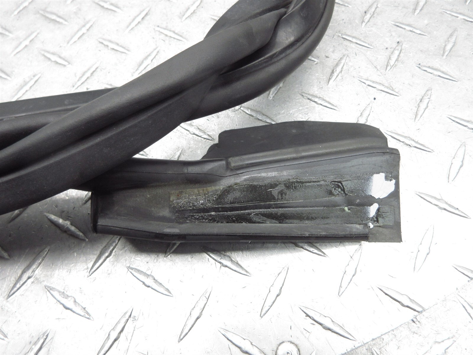 2008 Ferrari F430 Spider Convertible Roof Top Weather Strip Seal Gasket Liner