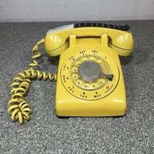 1969 Bell System Western Electric 500 Yellow Rotary Dial Desk Telephone Vintage
