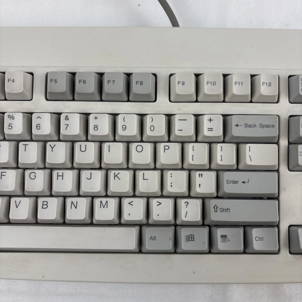 Vintage 90s Gateway 2000 Natural Keyboard 2196003-XX-XXX w/ Box And Manual - Image 4 of 4
