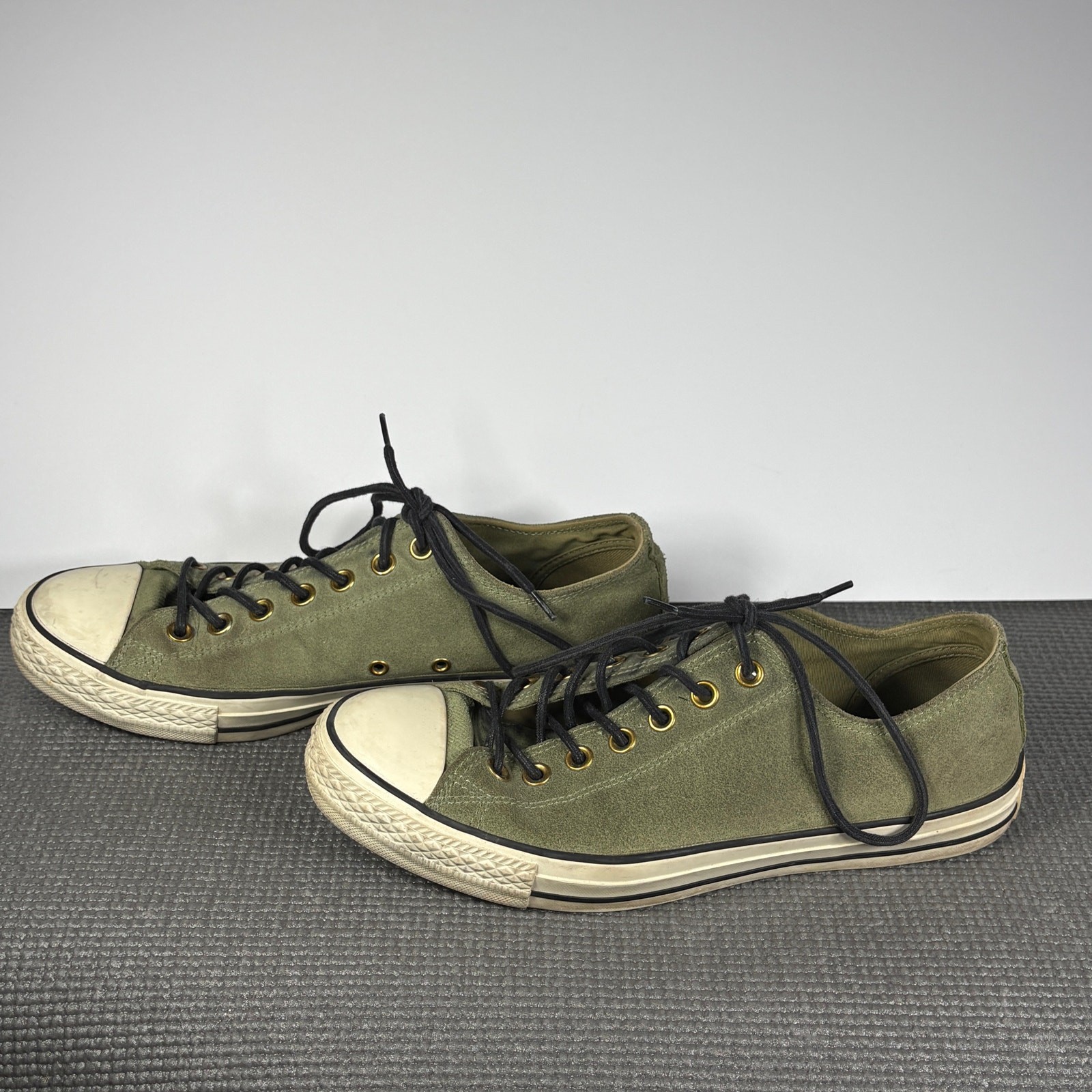 Converse Chuck Taylor All Star Sneakers Mens 9 Womens 11 Green Canvas Low Top 