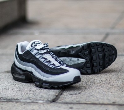  OG Air MAX 95 Essential Wolf Grey BLK Nike 749766 Cool GRAY US W7.5/M6 NWOB