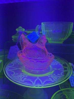 3  Key Lime Hen On Nest (Glows Pink!)