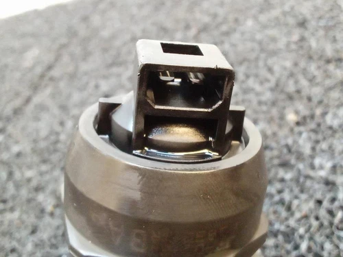 0414720215 Inyector para SEAT IBIZA (6L1) Hit 2006 1649331 - Imagen 2 de 10