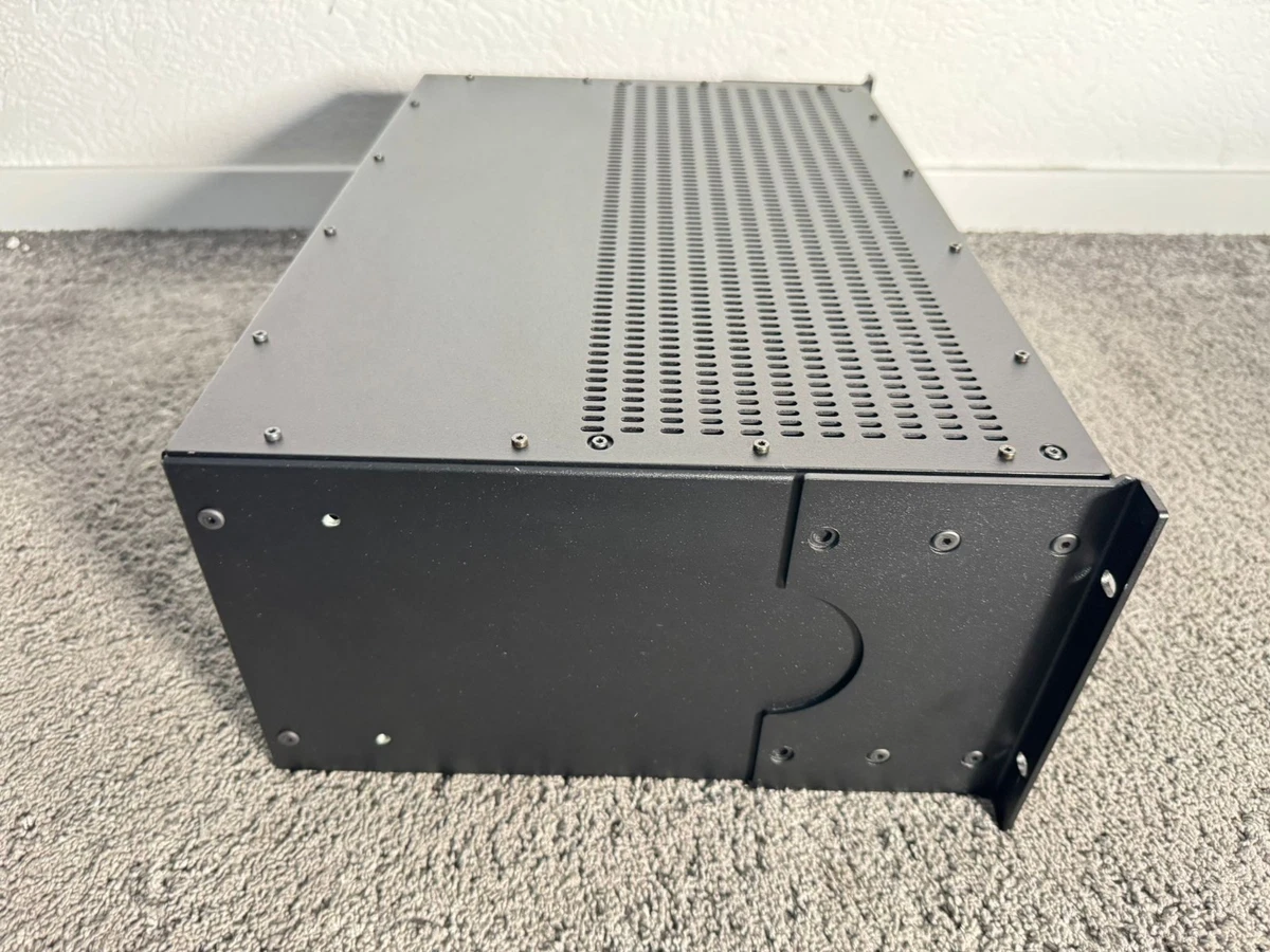 Sistema multiroom de audio modular Revox M10 en negro