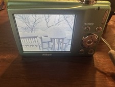 Nikon COOLPIX S220 10.0MP Digital Camera - Aqua green