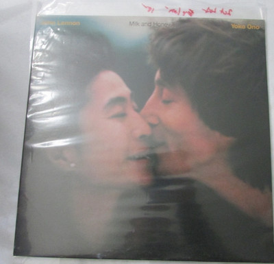JOHN LENNON & YOKO ONO DOUBLE FANTASY EX/NM- 2 COUNT LOT VINYL LP L81