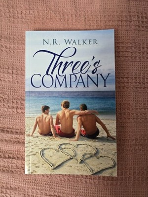 Three's Company von N. R. Walker (2018, Taschenbuch) - English - BL