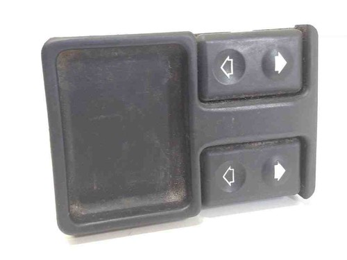 BMW 5 Touring E34 Schalter für Fensterheber hinten links 1374491 2.50 31324238