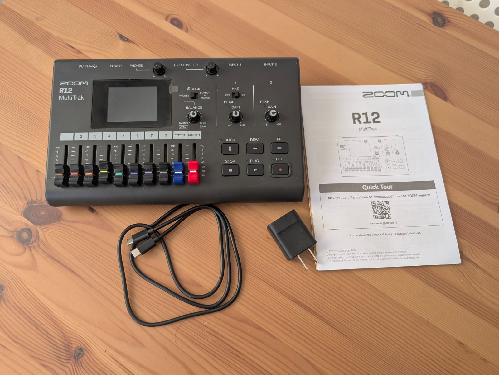Zoom R12 MultiTrack Recorder