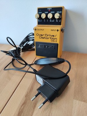 BOSS OS-2 Overdrive/Distortion Effektgerät inkl. Boss Netzteil