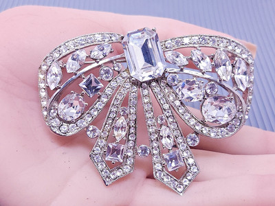 Vintage Eisenberg Ice Large White Rhinestone Crystal Bow Silver tone Brooch