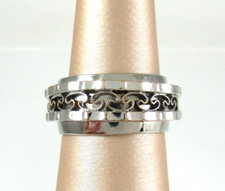 .925 Sterling Silver Band Ring Swirl Textured Design size 5.75 Unique Vintage