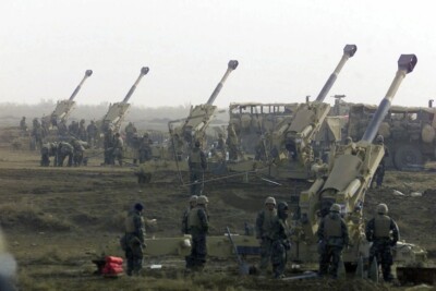 US Marine Corps (USMC) M198 155mm Howitzers Iraqi Freedom I 8x12 Photograph