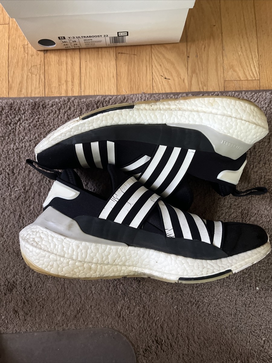 Size 10.5 - adidas Y-3 UltraBoost 22 Black White GX1079 Pre Owned 