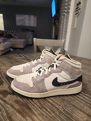 Nike Air Jordan Mid SE Youth Size 