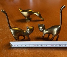 Tierfiguren, Messing, 2 Katzen, 1 Ente