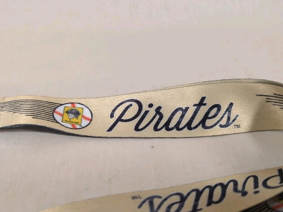 Pittsburgh Pirates Vintage Logo Lanyard Detachable Breakaway Cooperstown Col New - Image 2 of 4