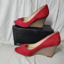 INC Concepts Size 8M Red Suede Peep Toe Wooden Heel Wedges