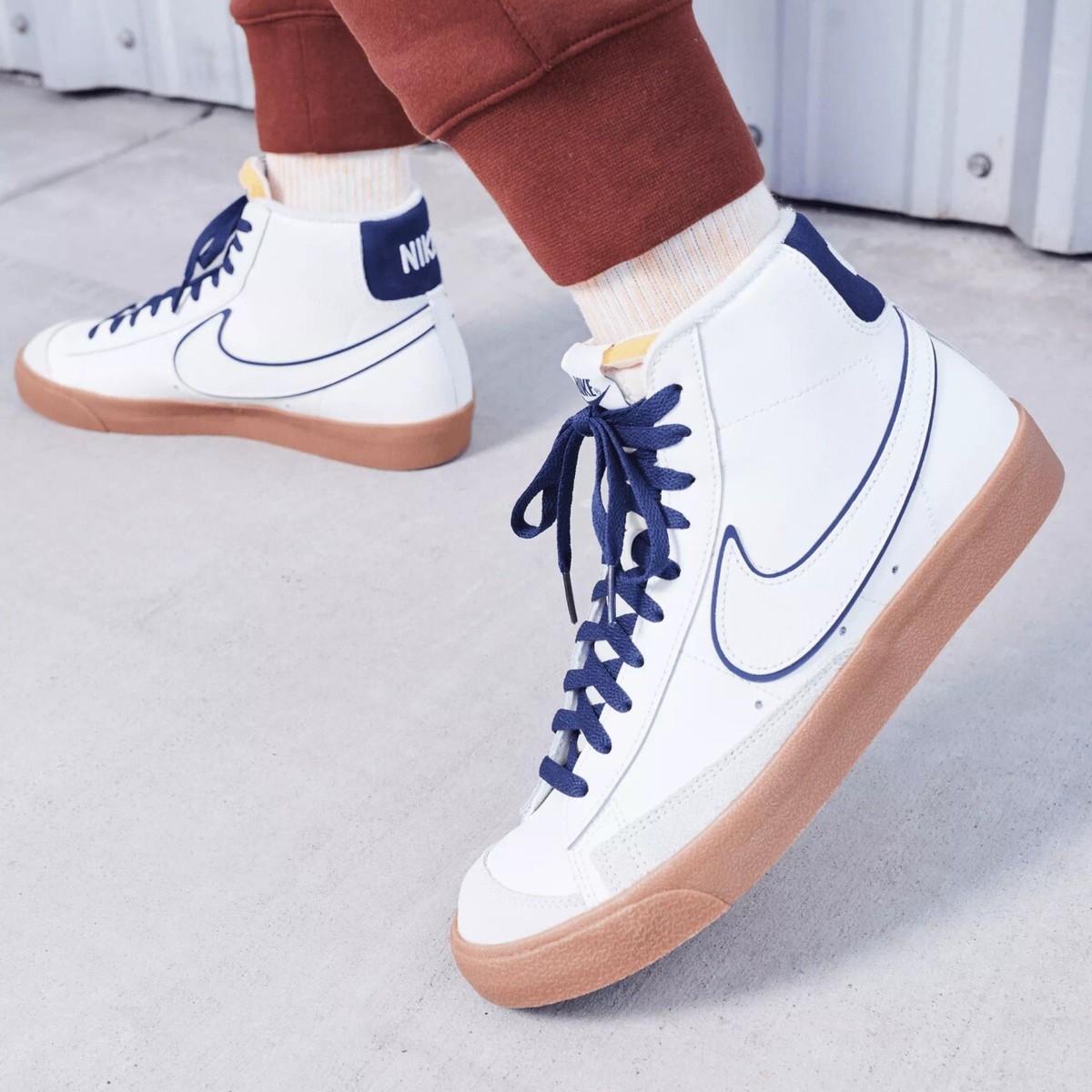 nike blazer mid navy