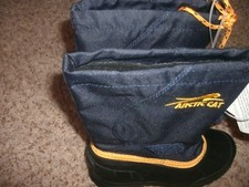 Arctic Cat Extreme Weather Boots Kids Sizes 1,2,3 or 5 Insulated Waterproof B199