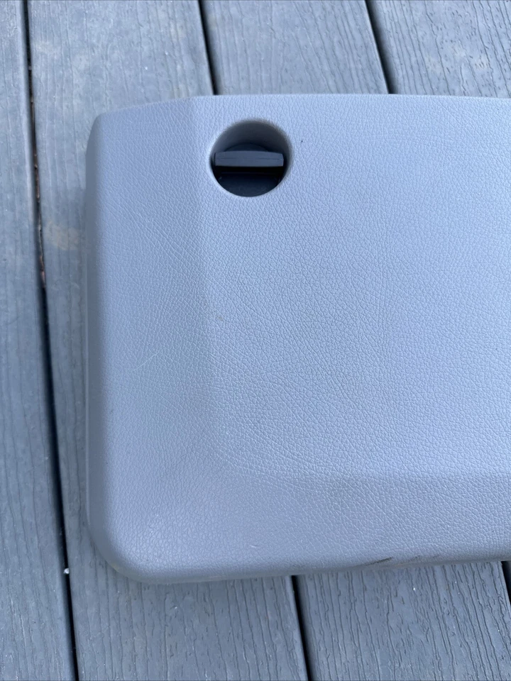 Dodge Sprinter 2500 2007-2012 puerta lateral del pasajero delantero panel de cubierta inferior OEM Foto 2 de 4