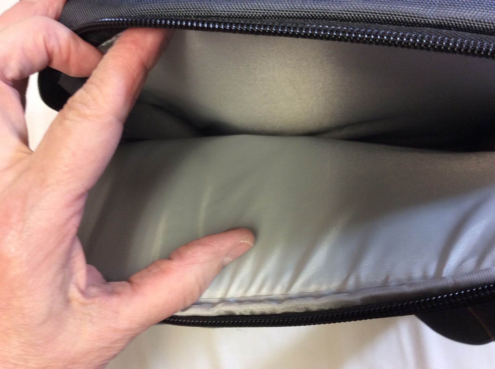 BRENTHAVEN ~ MMS 2012 Laptop Notebook Backpack ~ TSA X-ray Friendly h1