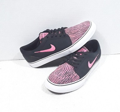 nike satire womens