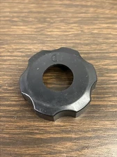 Lisle Thread Cap D For GM - For Spill Free Coolant System Funnel