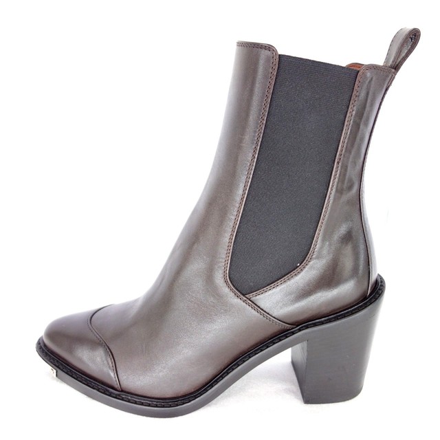 ladies heeled chelsea boots