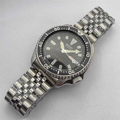07' SEIKO 7S26 0028 SKX173 SS MENS DAY DATE 780844 SERVICED WATCH