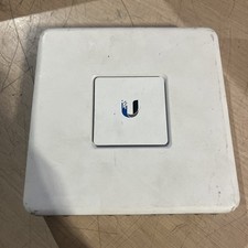 UBIQUITI NETWORKS UNIFI SECURITY GATEWAY 1000MBPS GIGABIT