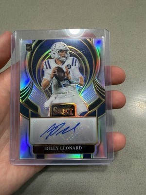 2025 Panini Select - Select Signatures Riley Leonard #SIP-RLD (AU, RC)
