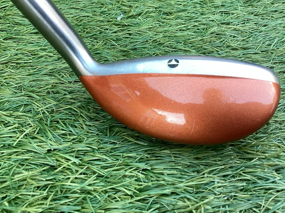 TAYLORMADE TITANIUM 21 DEGREE RH REGULAR BUBBLE SHAFT RESCUE CLUB - Image 4 of 4