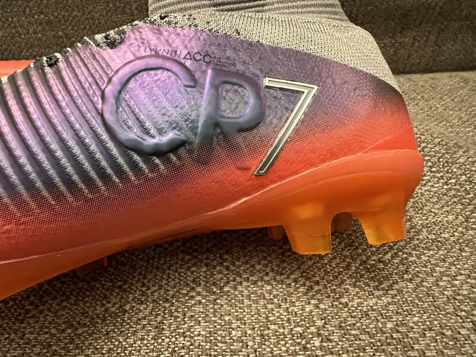 CR7 - SCARPE DA CALCIO NIKE MERCURIAL SUPERFLY 5 ELITE FG AC CR7 - NR 43 - NUOVE - Immagine 3 di 4