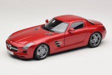 Mercedes SLS AMG C197 Red Metallic Minichamps 1:18 | 100039020