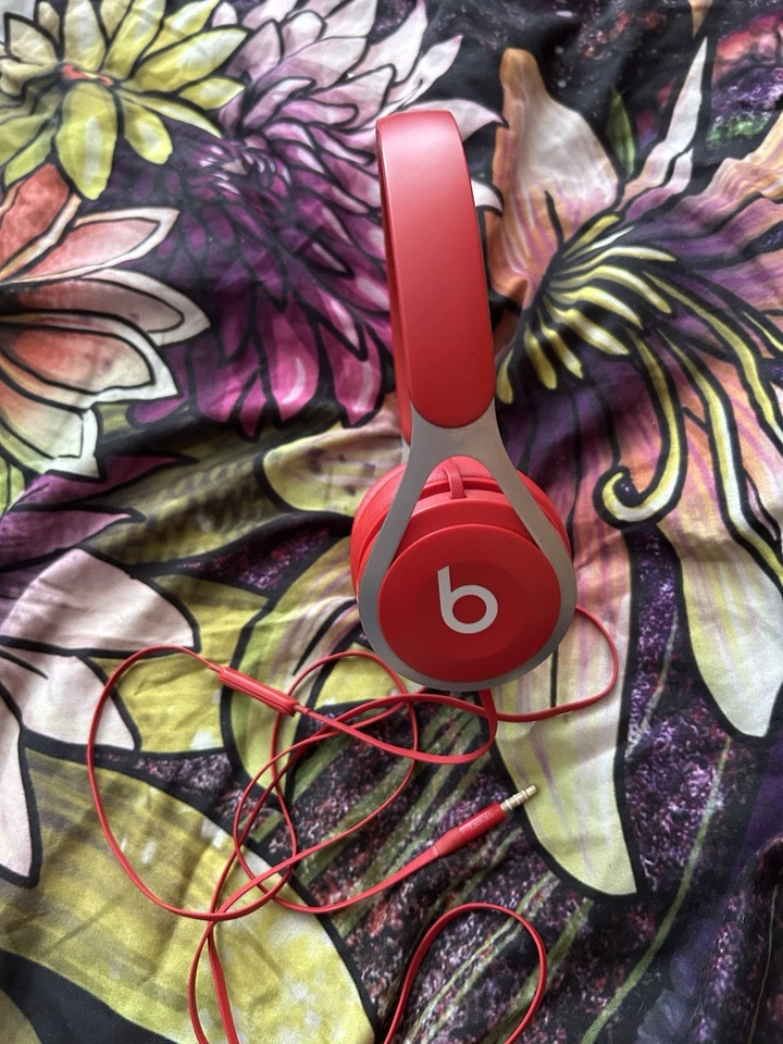 Beats EP, photo 2 of 4
