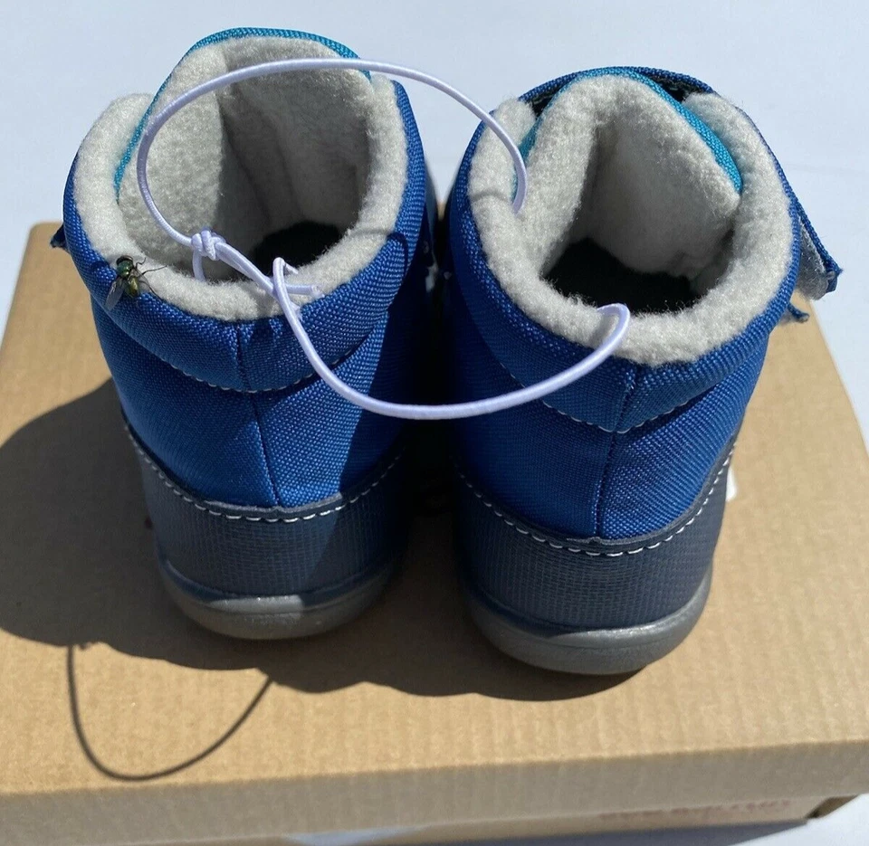 Botas de moda See Kai Run Basics Ashton para niños pequeños - azul marino talla 5, 6 u 8 nuevas en caja Foto 3 de 4