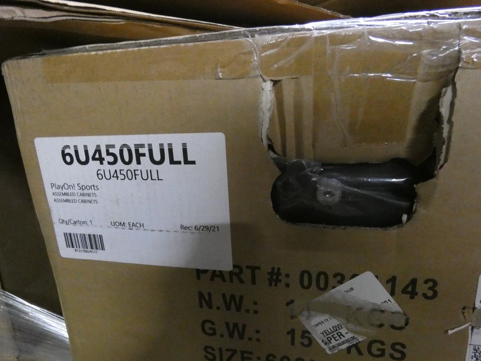 Open Box NavePoint 6U 450mm Depth Perforated Networking Server Cabinet 00301143 - Image 3 of 4