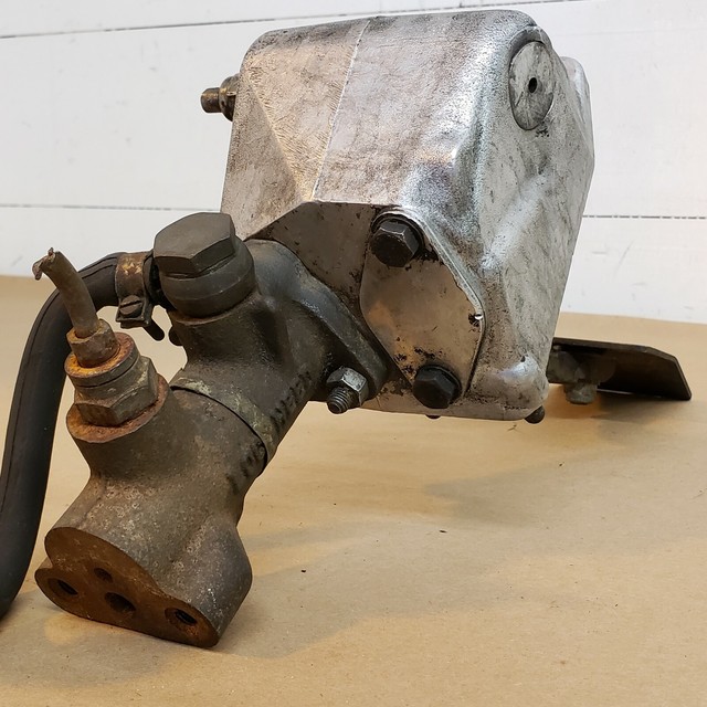 Jaguar XKE EType 4.2 Brake Pedal Box Housing C25290 with Master