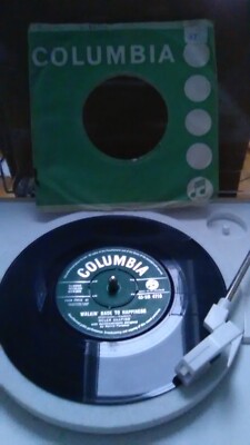 Helen Shapiro: Walkin' Back To Happiness 7'' Vinyl Single - 1562/24
