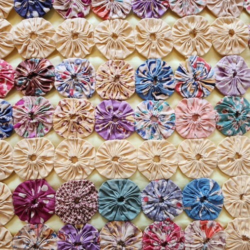 Vintage 1920-1930s YO YO QUILT Handmade 88"x78" Bedspread Coverlet Colorful - Picture 15 of 21