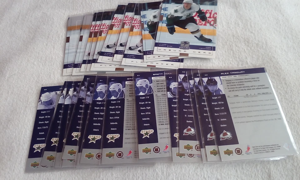 1999-00 Wayne Gretzky Hockey Part. Set 1-99 Pick cards that you want/need. - Image 2 of 4