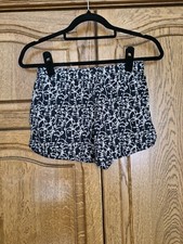 C&A Damen Shorts Hot Pants Schwarz Weiß Geister Herbst/Winter Mode Fashion Gr. S