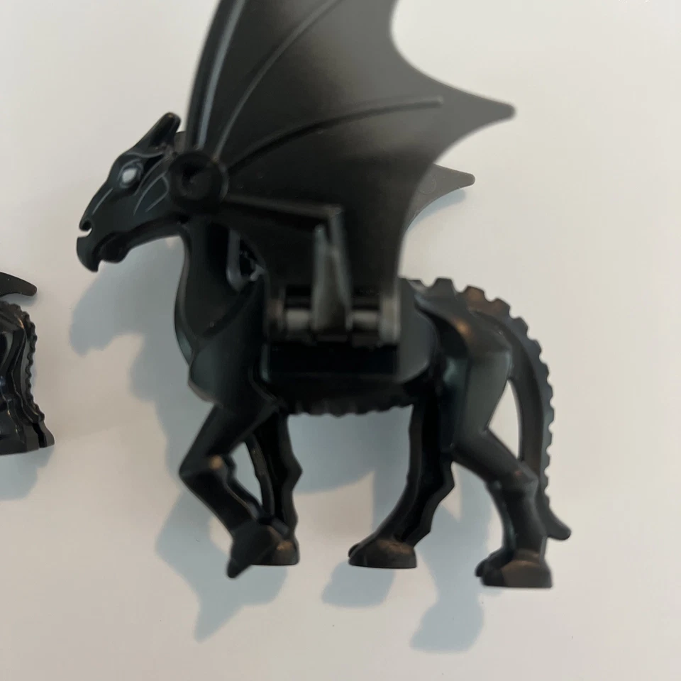 LEGO Harry Potter Thestral and Baby 76400 - Image 2 of 4