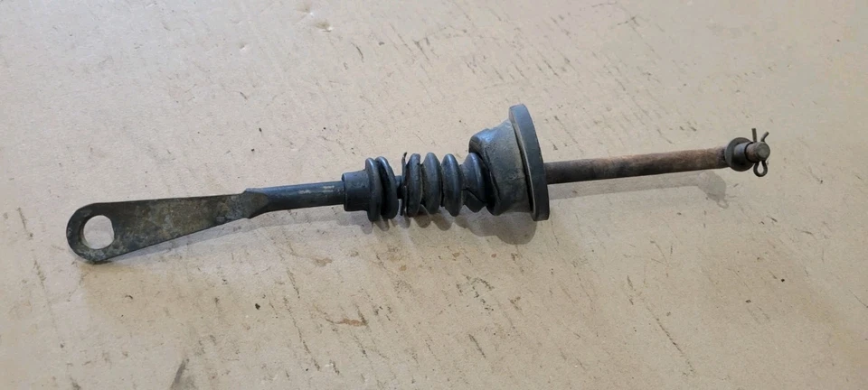 Ford Falcon Fairlane Torino Comet 1968-69 ciclón embrague superior pedal varilla FOMOCO  Foto 2 de 4