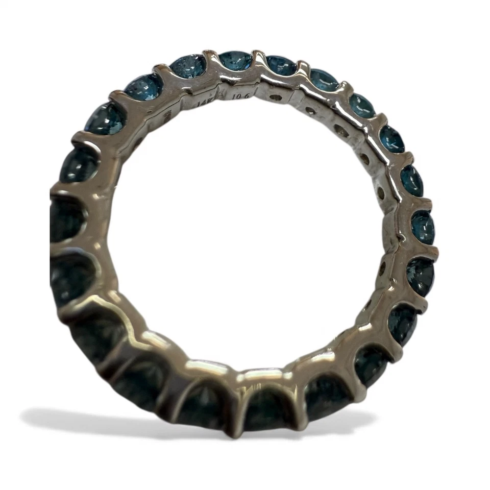 Anillo nupcial de diamantes azules redondos de eternidad en forma de U de oro blanco macizo de 14 quilates de 2 quilates Foto 3 de 3