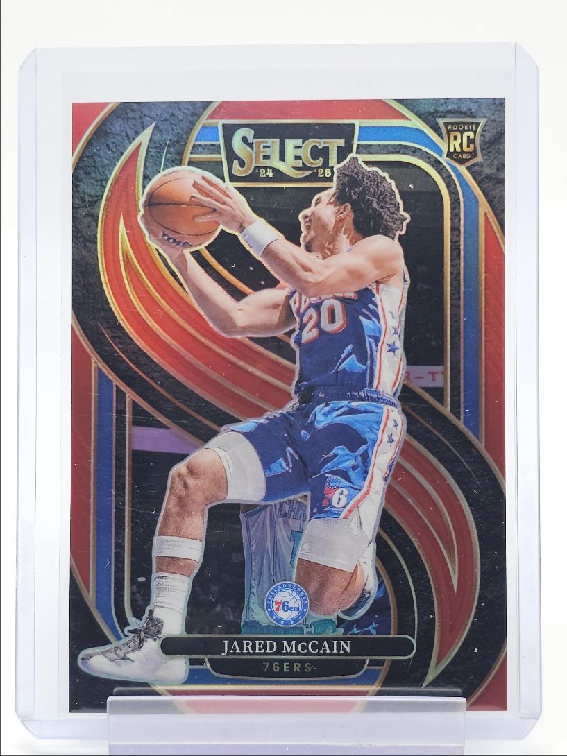 JARED MCCAIN 2024-25 SELECT PREMIER LEVEL ROOKIE RED PRIZM RC /199 Q6015