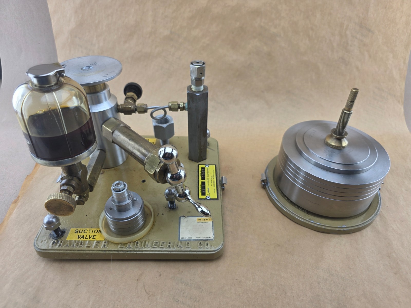 Chandler Ametek 61-1 Featherweight Deadweight Tester w/ Weights Dead Weight